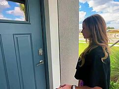 sydney ryan walks in for massage... ends up taking huge bbc raw 😈🍑💦