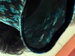 upskirt tease venezolana skirt lift 🔥👀