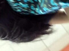 upskirt tease venezolana skirt lift 🔥👀