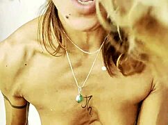 mmm babe, this real couple does passionate 69 lick handjob cum swap 😍💦