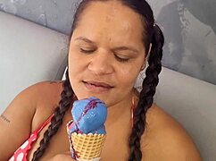 Na Sorveteria Big Cock Chocolate Melts in Tight Ass to Mouth