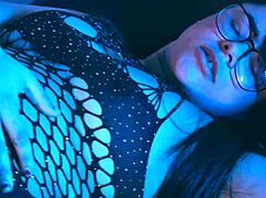 i crave warm cock for my horny feet badly