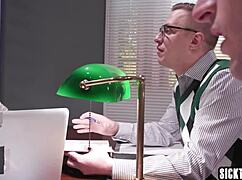 Heather Honey Teases Big-Ass Gangbang Classmates