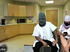 doctor, wanna dirty talk while i lick your big pussy on break?