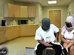 doctor, wanna dirty talk while i lick your big pussy on break?