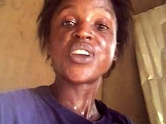 Never a dull moment working with stepdad he bites my tits so good! 😈🍒