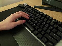 Ever wonder how a cute Korean beauty warms up barefoot in winter licking feet pussy and tits at home?