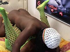 Black couple pounds pussy rough fast in homemade quickie