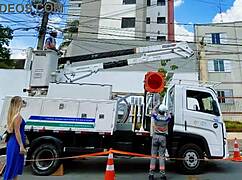 utility worker trades no blackout for pounding client's ass in public car