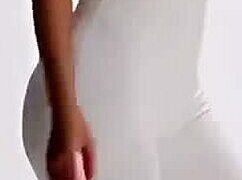 ohh this classy bimbo bombshell's perfect curves make me so emotional...