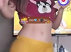 Cameltoe Tease from Novinha Live on Bigo Live