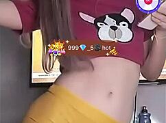 Cameltoe Tease from Novinha Live on Bigo Live