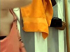 whoops 😏 spanish girl's 23yo skirt upskirt descuido voyeur