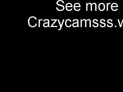 Latina contorts to devour her own dripping pussy on webcam