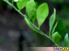 who wouldn't dive into this pretty milf's perfect mature pussy for a quickie? 😏