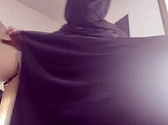 I squirt so hard on webcam as arab milf in niqab hijab rubbing pussy rough