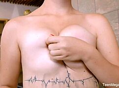 ruth from teenmegaworld vibes hairy pussy for massive pleasure waves