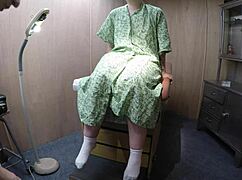 violet coxxx begs doctor for extreme clit pump and deep facefuck