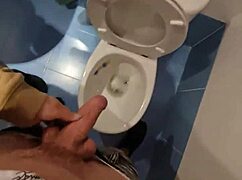 Muscular mommy squirts skinny pussy in homemade toilet fuck