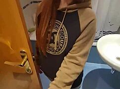 Muscular mommy squirts skinny pussy in homemade toilet fuck