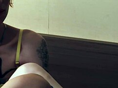 i love being tied tight while she worships my feet and toes completely?? 😩