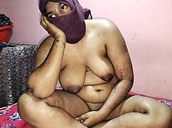 i'm the indian schoolgirl... umm first time seeing condom??