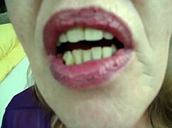 i worshippin hennys huge black cock alongside beauty dawnskye1962 damn!!