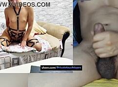 wife fingers puffy pussy unsatisfied craving more bodybuilder muscle?