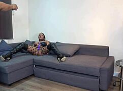 think you can handle fucking this british cunt like talula thomas does?