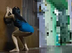 check out this fine big ass college girl sweating through her home workout 😍🍑