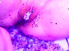 redhead goddess bare toes smash juicy wet pussy fruit