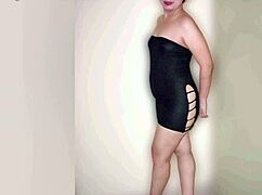 mexican milf teibolera dances on desk for cuckold swingers