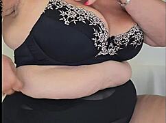 Curvy mature mom seduces with saggy tits and big ass