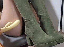 hey elza koms show off that cock fetish with your braces and curvy ass