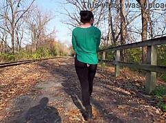 Curvy Milf Rips Leggings for Public Ass Flash Fuck