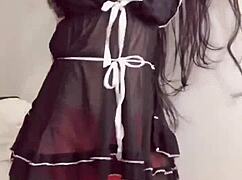 Watch this cute beauty shake and dance her joyful moves so gracefully today 🎶💃✨