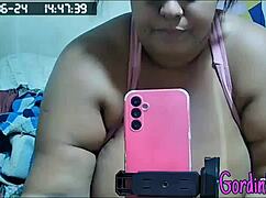 hidden cam catches stepdaughter fingering squirt for boyfriend secretly