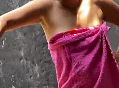 hey neighbor please help me i'll pay you to fuck my curvy colombian ass 😘🍑