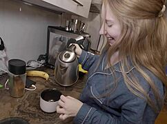 no cash for cappuccino but wanna earn it with my deepthroat skills right now?