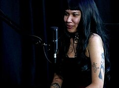 Did narcissistic indigenous mom leak cosplay for sister vid?