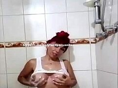 peruvian vedette deysi araujo shakes her huge natural tits in sexy dance