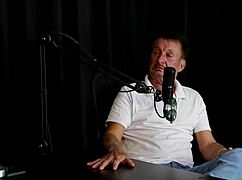 O Cu É Fruta Gostosa! Neto Fode Filha com Fetiche Louco - Carlos Urach Sheer Red Watch