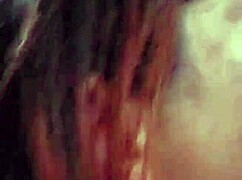 deixei um cara desconhecido apertar minha buceta enquanto minha amiga transava no glory hole...