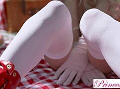 Kenzie Reeves Deepthroats for Creampie in Stockings Outdoors