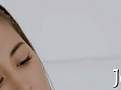 red hot barely legal 18yo teen babe fingers wet pussy orgasms drilling dildo deeply solo