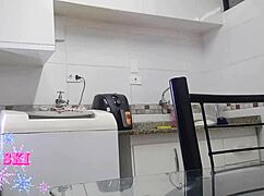 maid grinds on washing machine flashing big pussy and ass 😈🍑