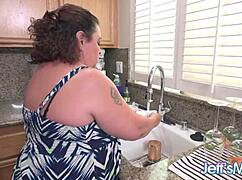 chubby wife lacy bangs begs for fat ass anal stuffing