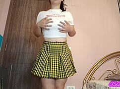 thick schoolgirl farts loud with no panties upskirt