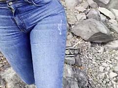 dai, esta amateur argentina con tetas naturales al aire libre... queres verla?