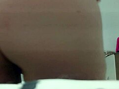 Vivi Guedez is one hot bitch craving outdoor machine pussy massage